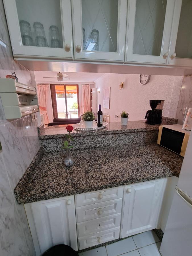 Casa Teide, Ground Floor Apartment Parque Santiago 1, Heated Pool, 100 M To Sea And Beach, Wifi Playa de las Americas  Exterior photo