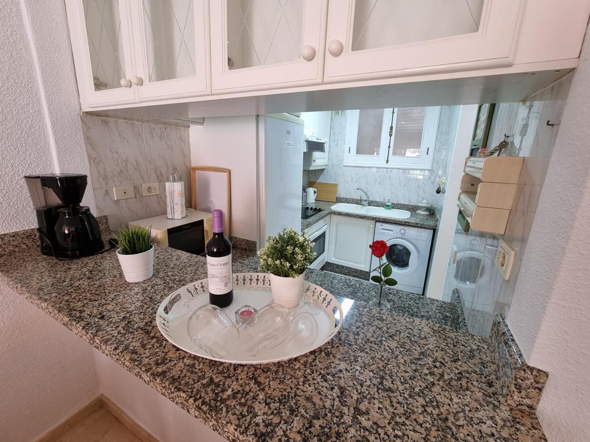 Casa Teide, Ground Floor Apartment Parque Santiago 1, Heated Pool, 100 M To Sea And Beach, Wifi Playa de las Americas  Exterior photo